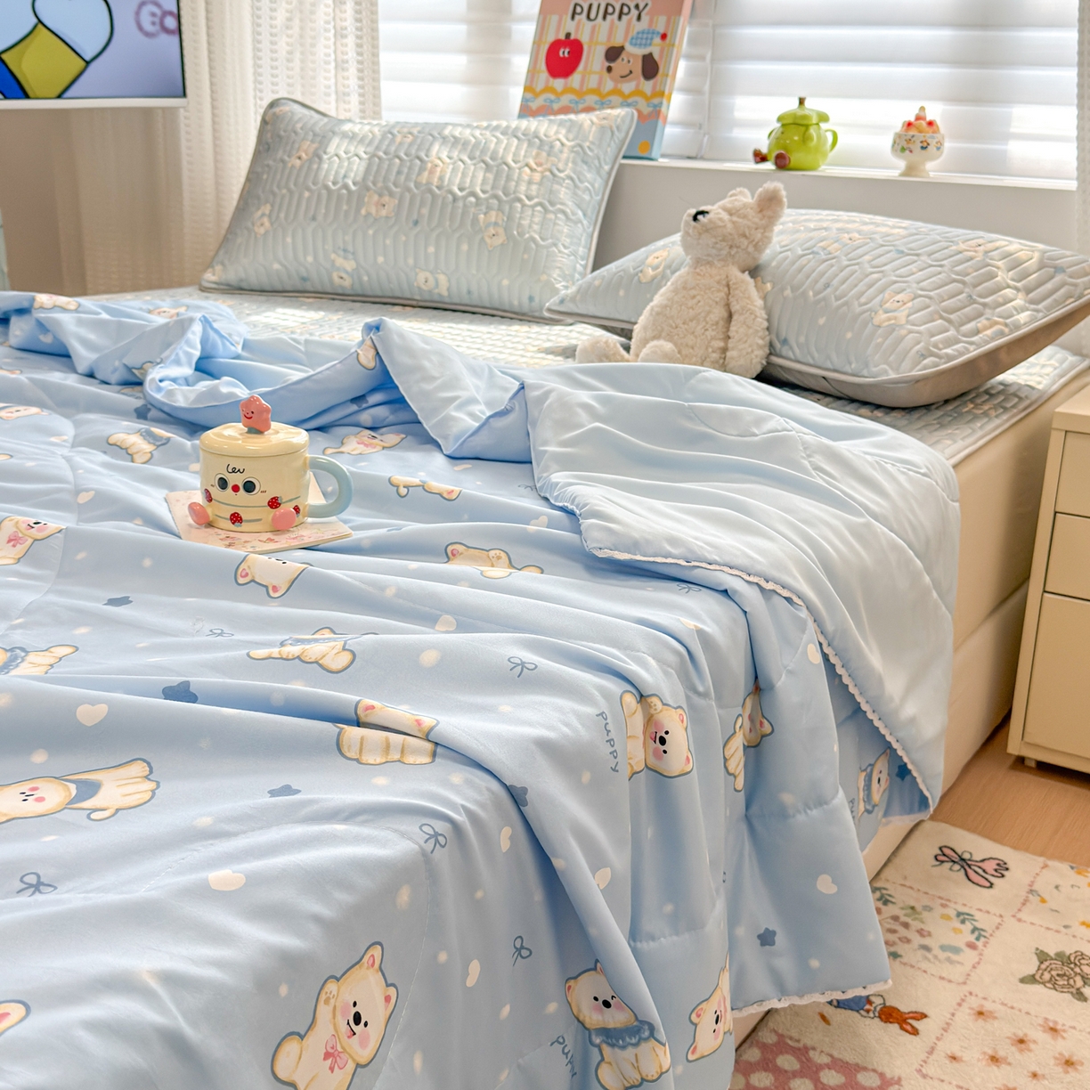 91家纺网 家纺一手货源 找家纺 慕尚家纺 2026新款乳胶凉席夏被空调被夏凉被套装组合 糯米狗