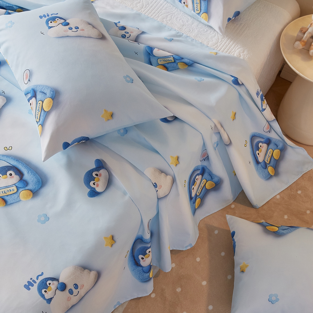 91家纺网 家纺一手货源 找家纺 奇丝雅 2026新款数码印花5D加厚老粗布床单单件双人家用特厚被单三件套学生宿舍床单凉席 星眠企鹅