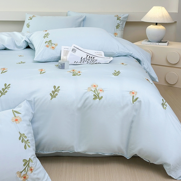 91家纺网 家纺一手货源 找家纺 合欢（原天一阁） 2026春夏新款50s双股长绒棉100支刺绣全棉纯棉四件套礼盒装 花颜-水军蓝