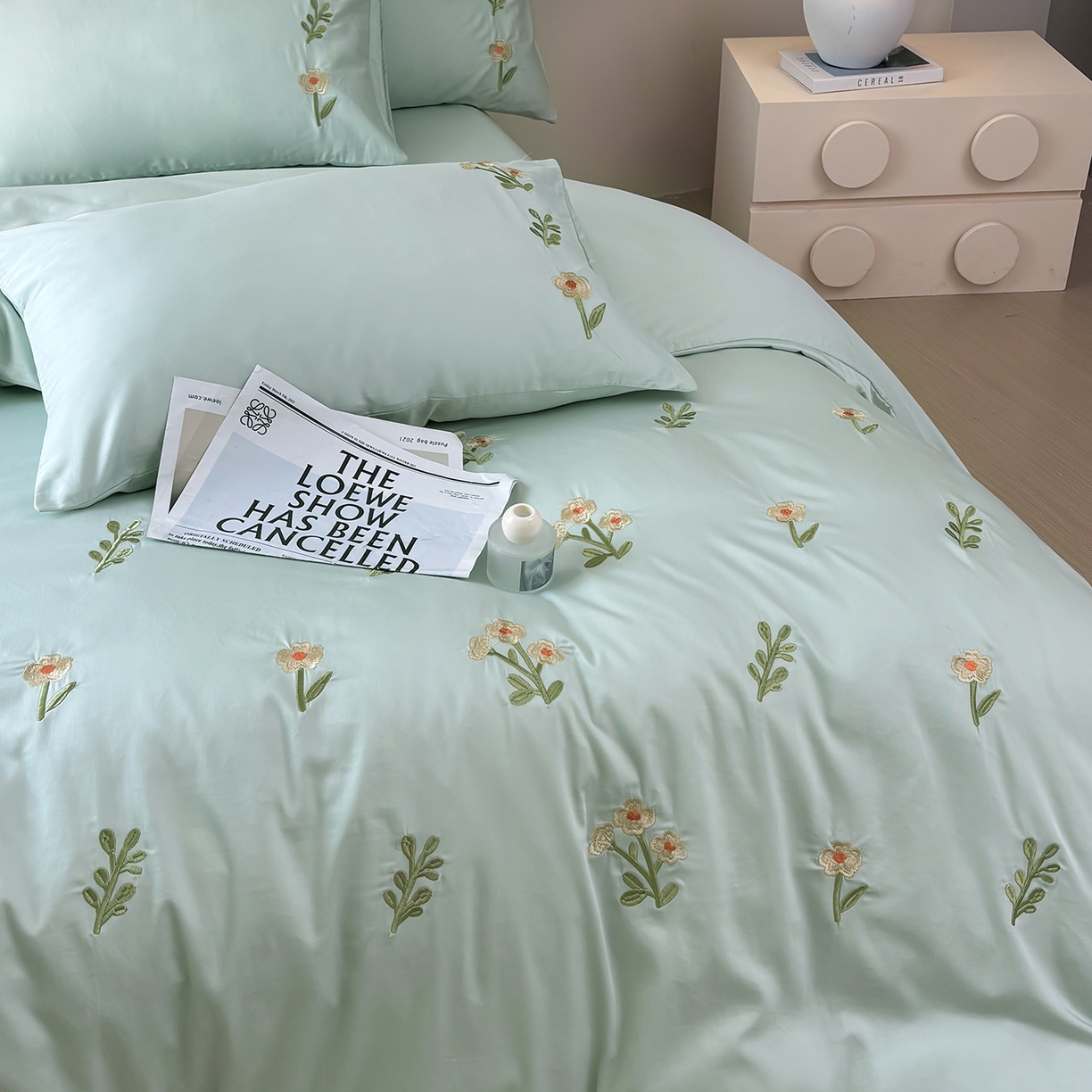 91家纺网 家纺一手货源 找家纺 合欢（原天一阁） 2026春夏新款50s双股长绒棉100支刺绣全棉纯棉四件套礼盒装 花颜-青柠绿