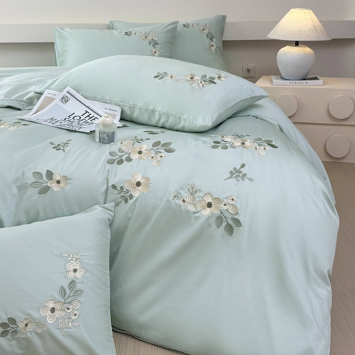 91家纺网 家纺一手货源 找家纺 合欢（原天一阁） 2026春夏新款50s双股长绒棉100支刺绣全棉纯棉四件套礼盒装 清欢-青柠绿