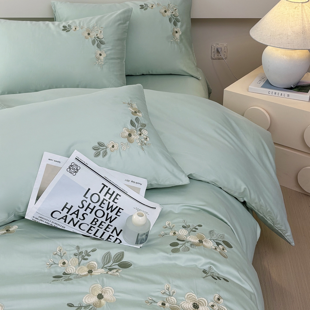 91家纺网 家纺一手货源 找家纺 合欢（原天一阁） 2026春夏新款50s双股长绒棉100支刺绣全棉纯棉四件套礼盒装 清欢-青柠绿