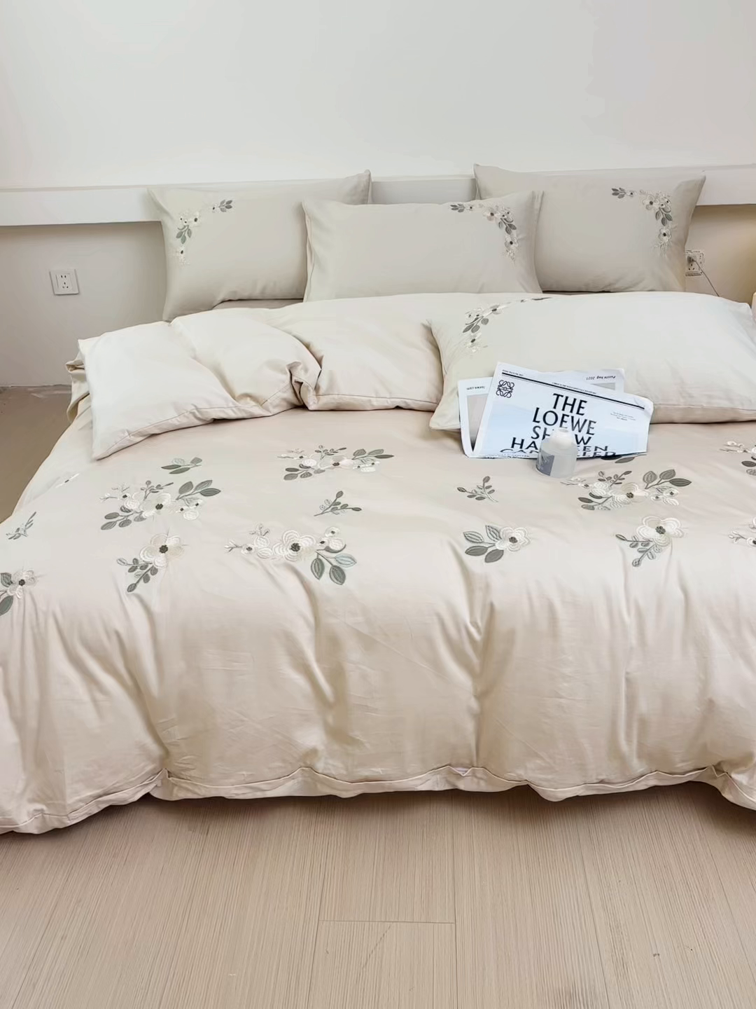 91家纺网 家纺一手货源 找家纺 合欢（原天一阁） 2026春夏新款50s双股长绒棉100支刺绣全棉纯棉四件套礼盒装 清欢-香槟金