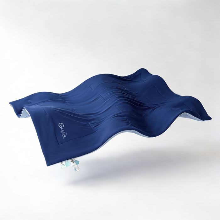 91家纺网 家纺一手货源 找家纺 蓝雀翎 2026新款凉感丝抗菌夏被 深睡蓝