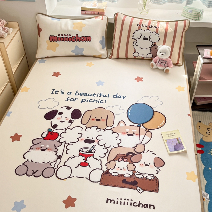 91家纺网 家纺一手货源 找家纺 桃子家居 2026新款正版授权miiiiichan大版数码印花1200D凉席三件套平铺床笠 冰感席miiiiichan-星愿小狗