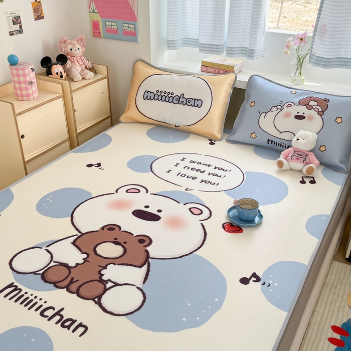 91家纺网 家纺一手货源 找家纺 桃子家居 2026新款正版授权miiiiichan大版数码印花1200D凉席三件套平铺床笠 冰感席miiiiichan-蓝色波点熊