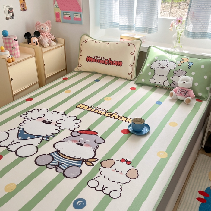 91家纺网 家纺一手货源 找家纺 桃子家居 2026新款正版授权miiiiichan大版数码印花1200D凉席三件套平铺床笠 冰感席miiiiichan-绿彩色波点狗