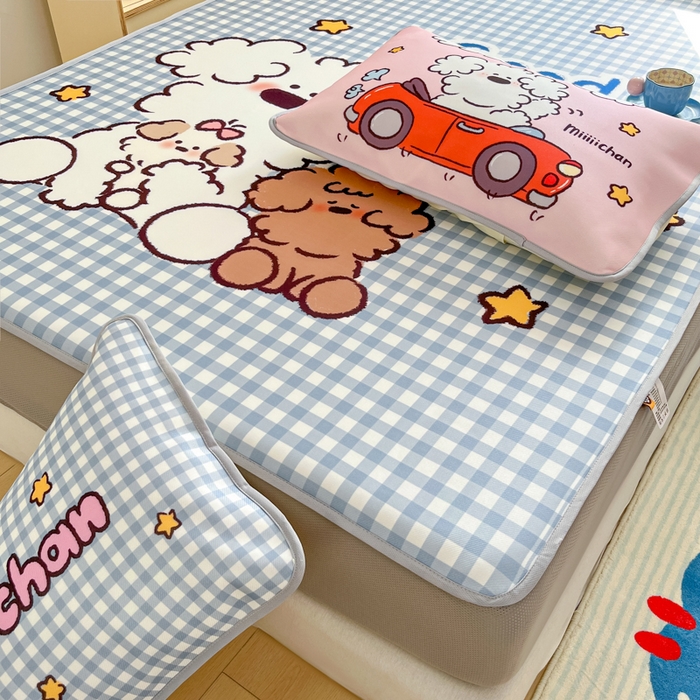 91家纺网 家纺一手货源 找家纺 桃子家居 2026新款正版授权miiiiichan大版数码印花1200D凉席三件套平铺床笠 冰感席miiiiichan-俏皮小狗