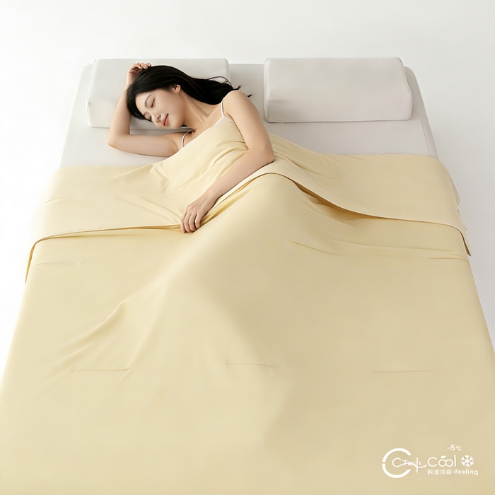 91家纺网 家纺一手货源 找家纺 蓝雀翎 2026新款凉感丝抗菌夏被 朦胧黄