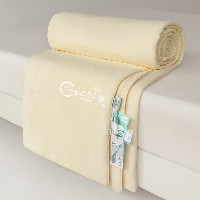 91家纺网 家纺一手货源 找家纺 蓝雀翎 2026新款凉感丝抗菌夏被 朦胧黄