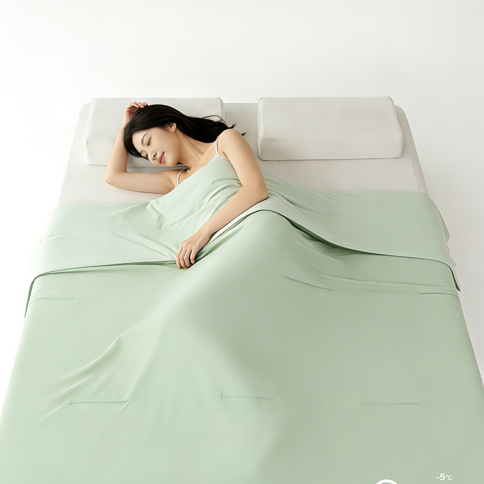 91家纺网 家纺一手货源 找家纺 蓝雀翎 2026新款凉感丝抗菌夏被 浅水绿