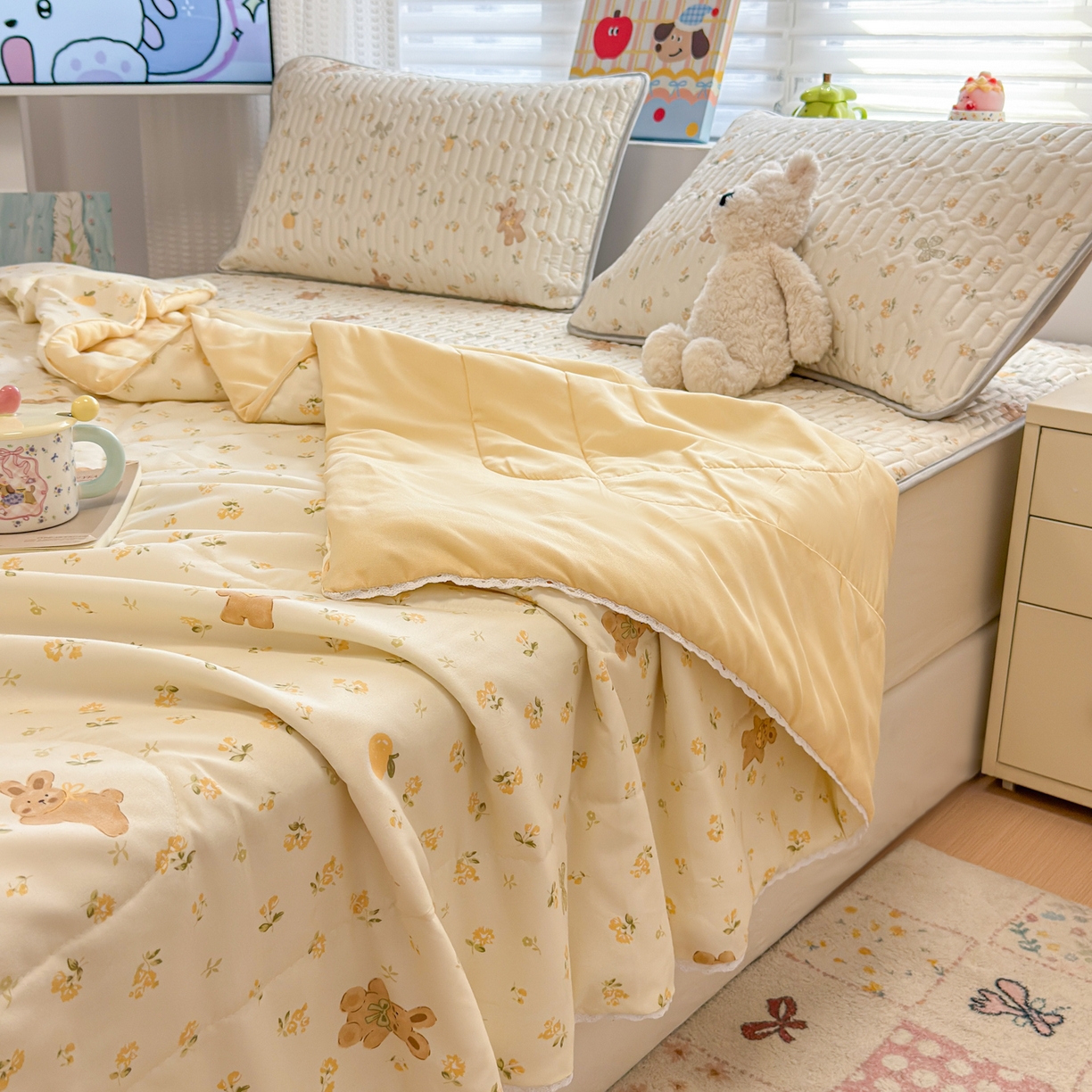 91家纺网 家纺一手货源 找家纺 慕尚家纺 2026新款乳胶凉席夏被空调被夏凉被套装组合 元气小熊