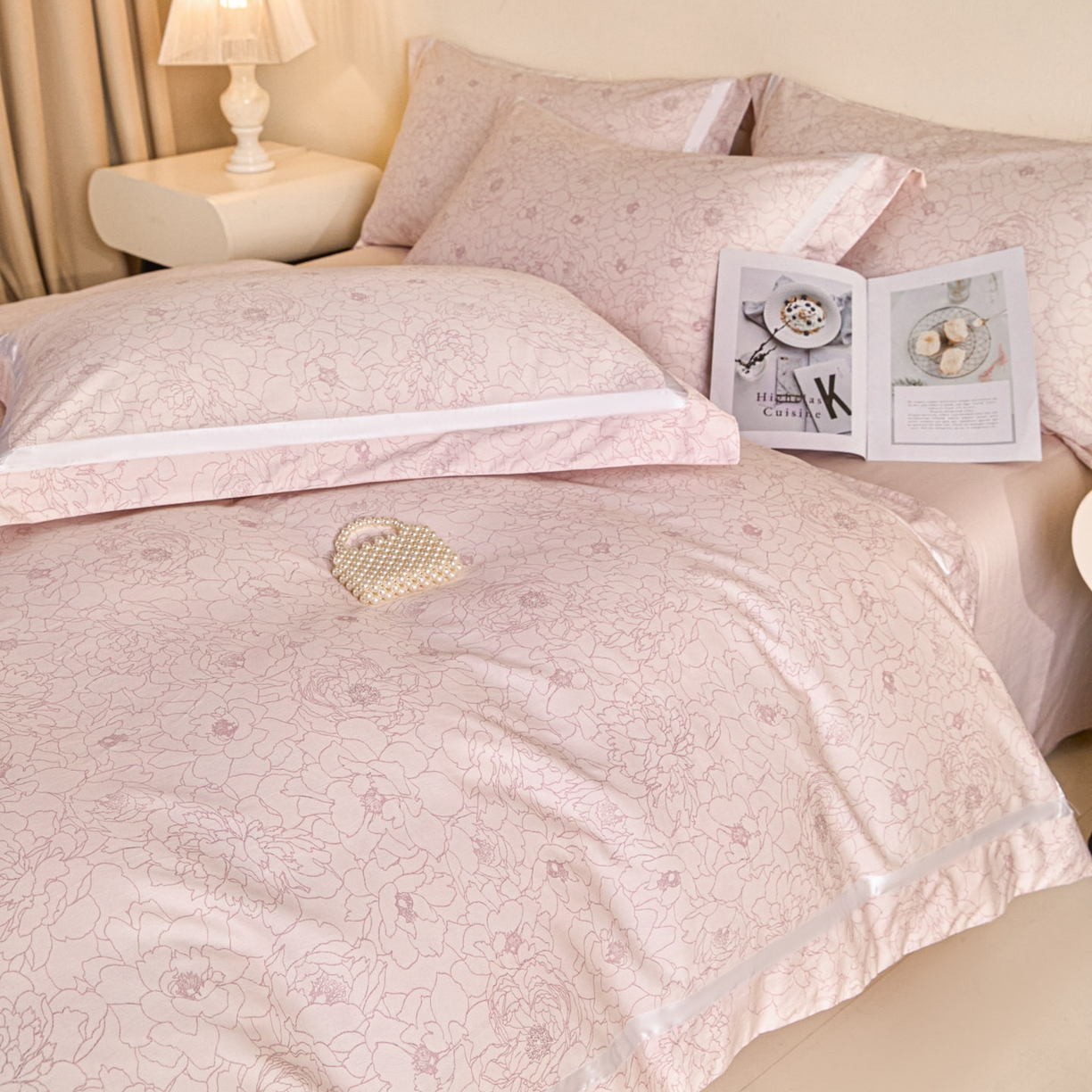 91家纺网 家纺一手货源 找家纺 新方向 【控价 提供买家秀】2026新款数码印花50s双股全棉贡缎长绒棉四件套-约定 约定-蔷薇粉