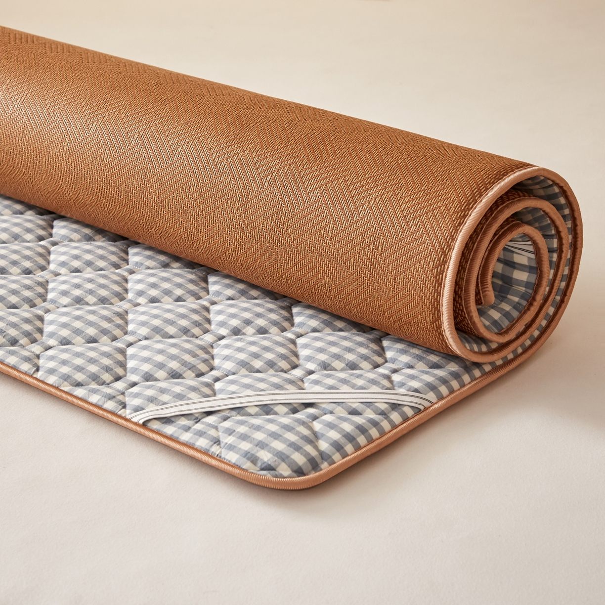 91家纺网 家纺一手货源 找家纺 缦吉 2026新款藤席冰藤凉席多功能床垫榻榻米床护垫床褥双人加厚垫 饼干花