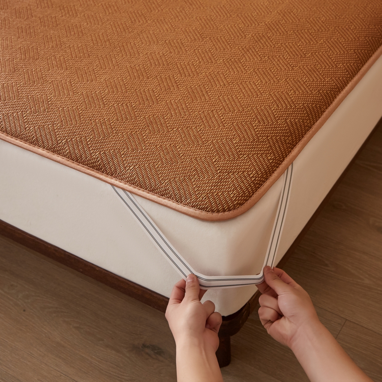 91家纺网 家纺一手货源 找家纺 缦吉 2026新款藤席冰藤凉席多功能床垫榻榻米床护垫床褥双人加厚垫 饼干花