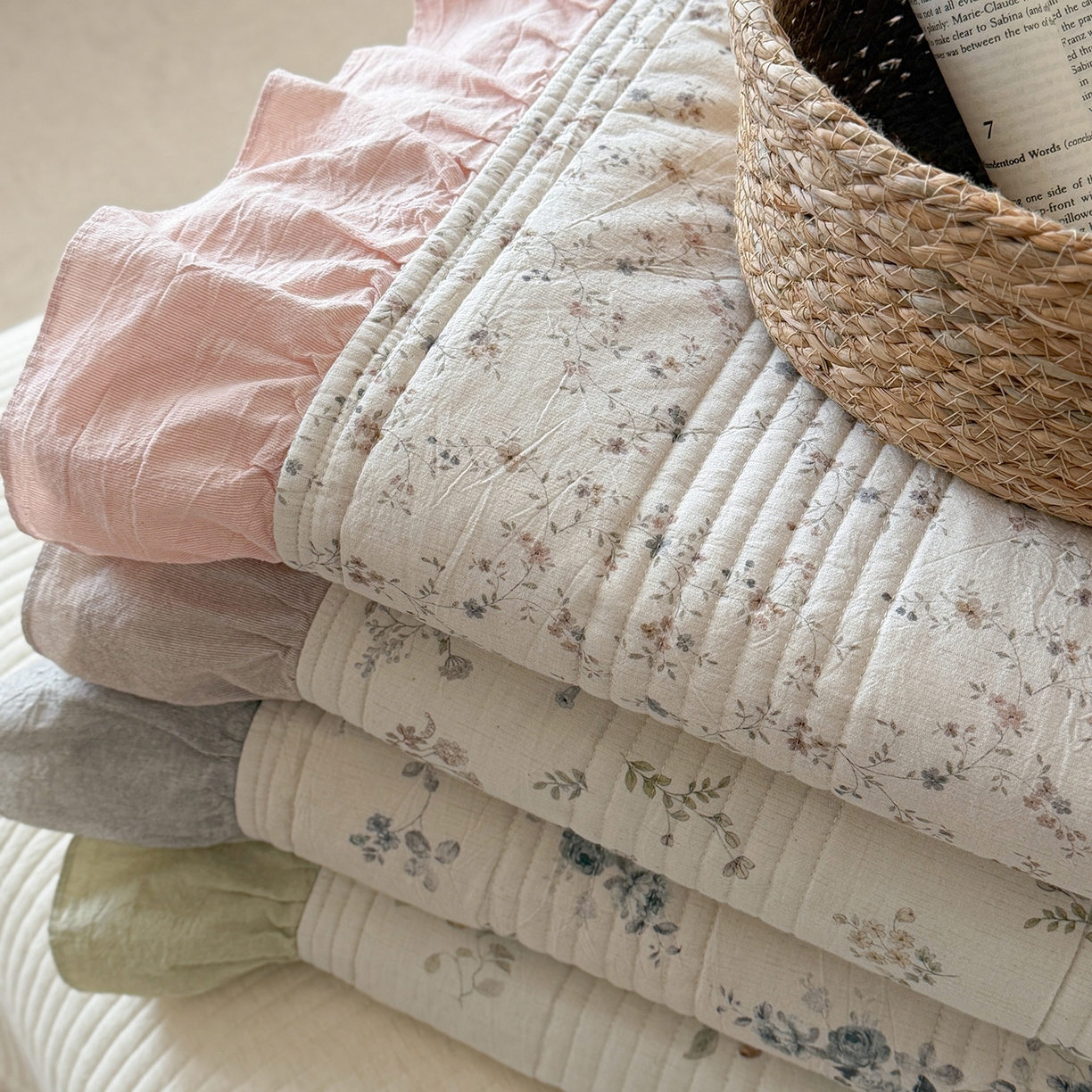 91家纺网 家纺一手货源 找家纺 漫调家纺 2026春夏新品双面棉麻法式荷叶边高温水洗夏被可配夏被四件套床单床盖四件套 组合