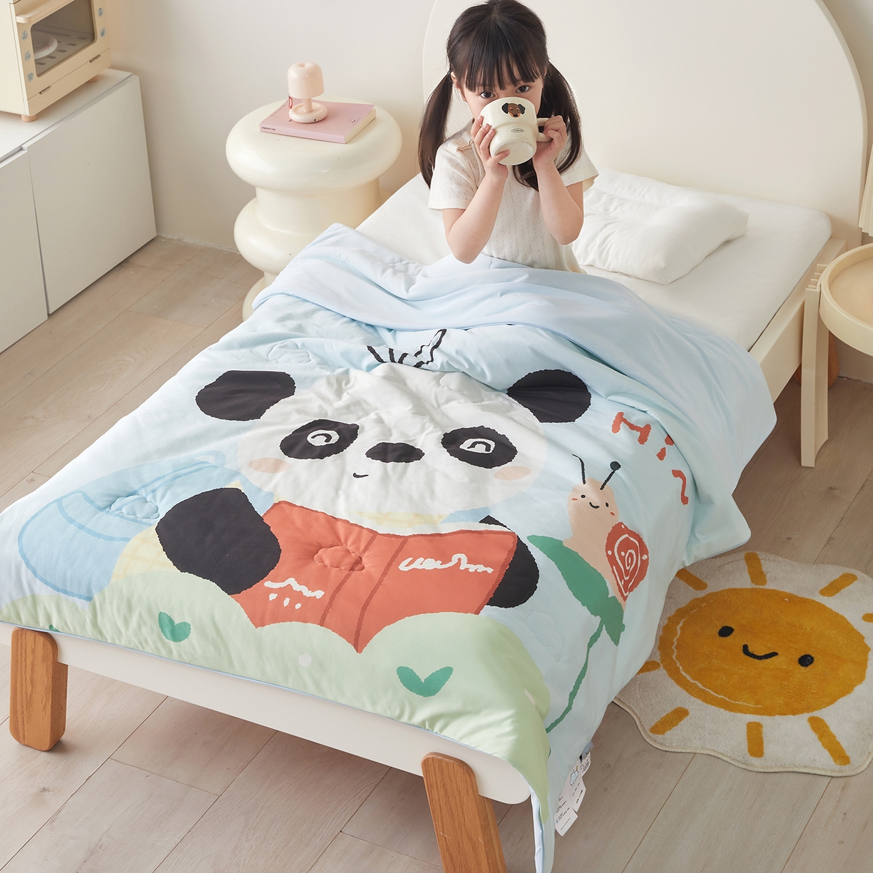 91家纺网 家纺一手货源 找家纺 （总）荷马之梦 2026新款凉凉萌宠—原创卡通针织凉感山茶蚕丝儿童双感夏被夏凉被空调被