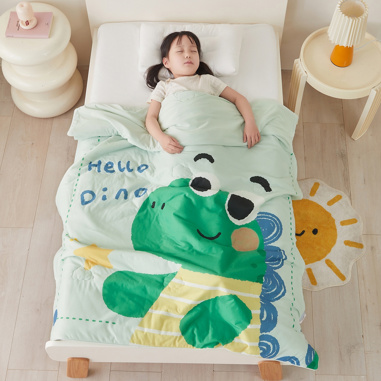 91家纺网 家纺一手货源 找家纺 荷马之梦 2026新款凉凉萌宠—原创卡通针织凉感山茶蚕丝儿童双感夏被夏凉被空调被 恐龙哈尔