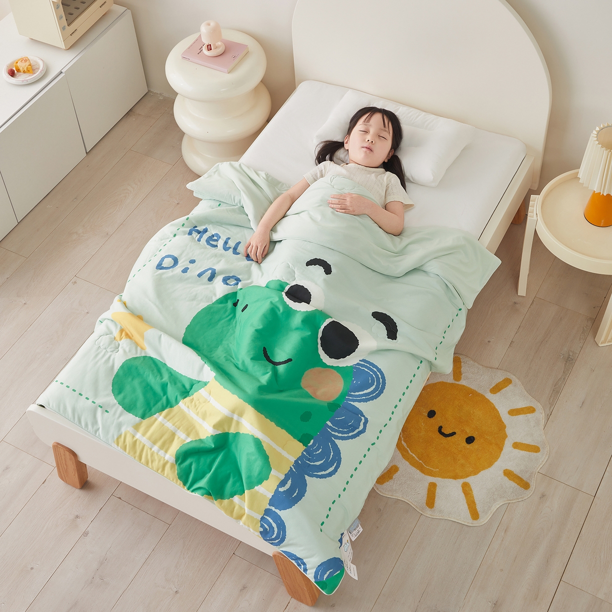 91家纺网 家纺一手货源 找家纺 荷马之梦 2026新款凉凉萌宠—原创卡通针织凉感山茶蚕丝儿童双感夏被夏凉被空调被 恐龙哈尔