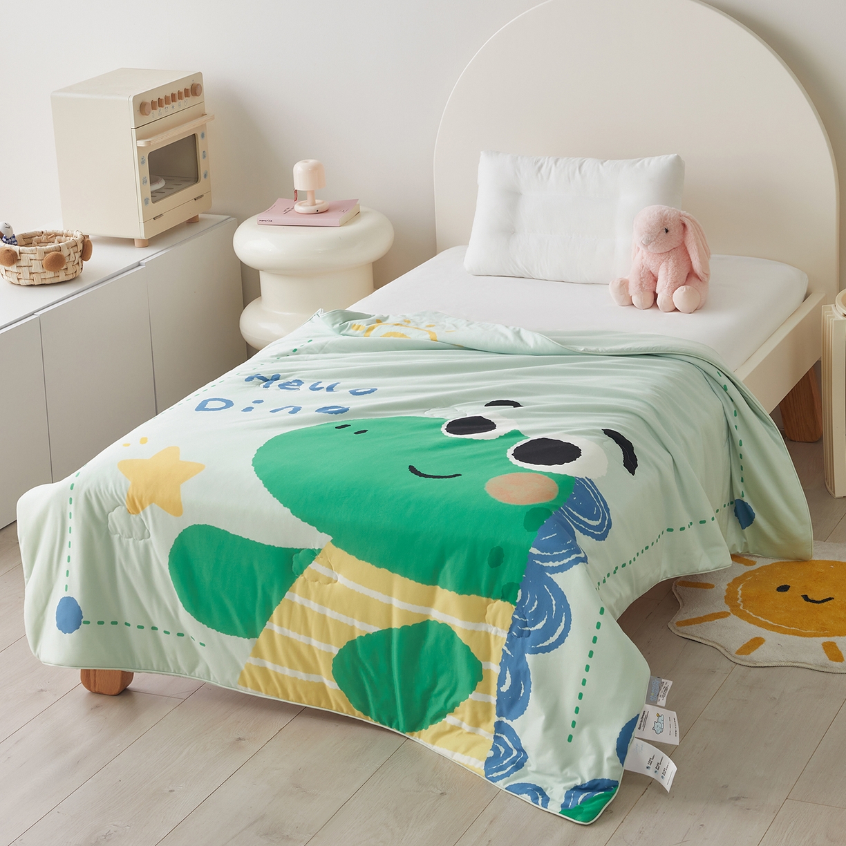 91家纺网 家纺一手货源 找家纺 荷马之梦 2026新款凉凉萌宠—原创卡通针织凉感山茶蚕丝儿童双感夏被夏凉被空调被 恐龙哈尔