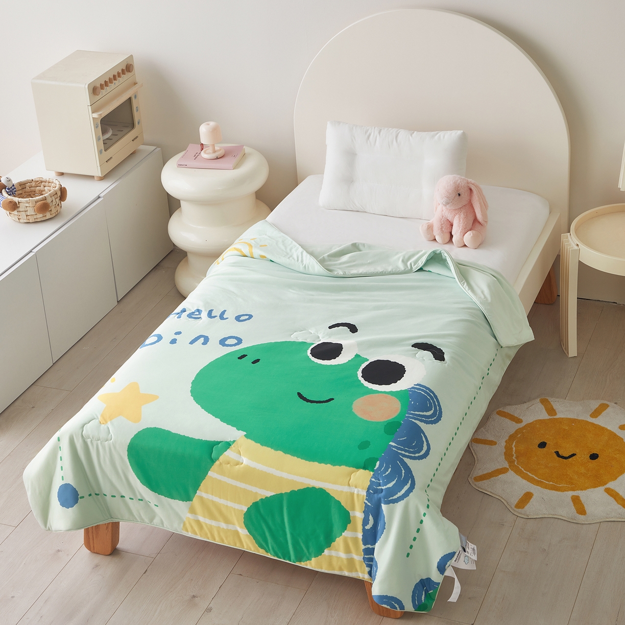 91家纺网 家纺一手货源 找家纺 荷马之梦 2026新款凉凉萌宠—原创卡通针织凉感山茶蚕丝儿童双感夏被夏凉被空调被 恐龙哈尔