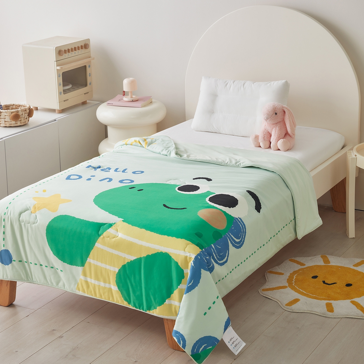 91家纺网 家纺一手货源 找家纺 荷马之梦 2026新款凉凉萌宠—原创卡通针织凉感山茶蚕丝儿童双感夏被夏凉被空调被 恐龙哈尔