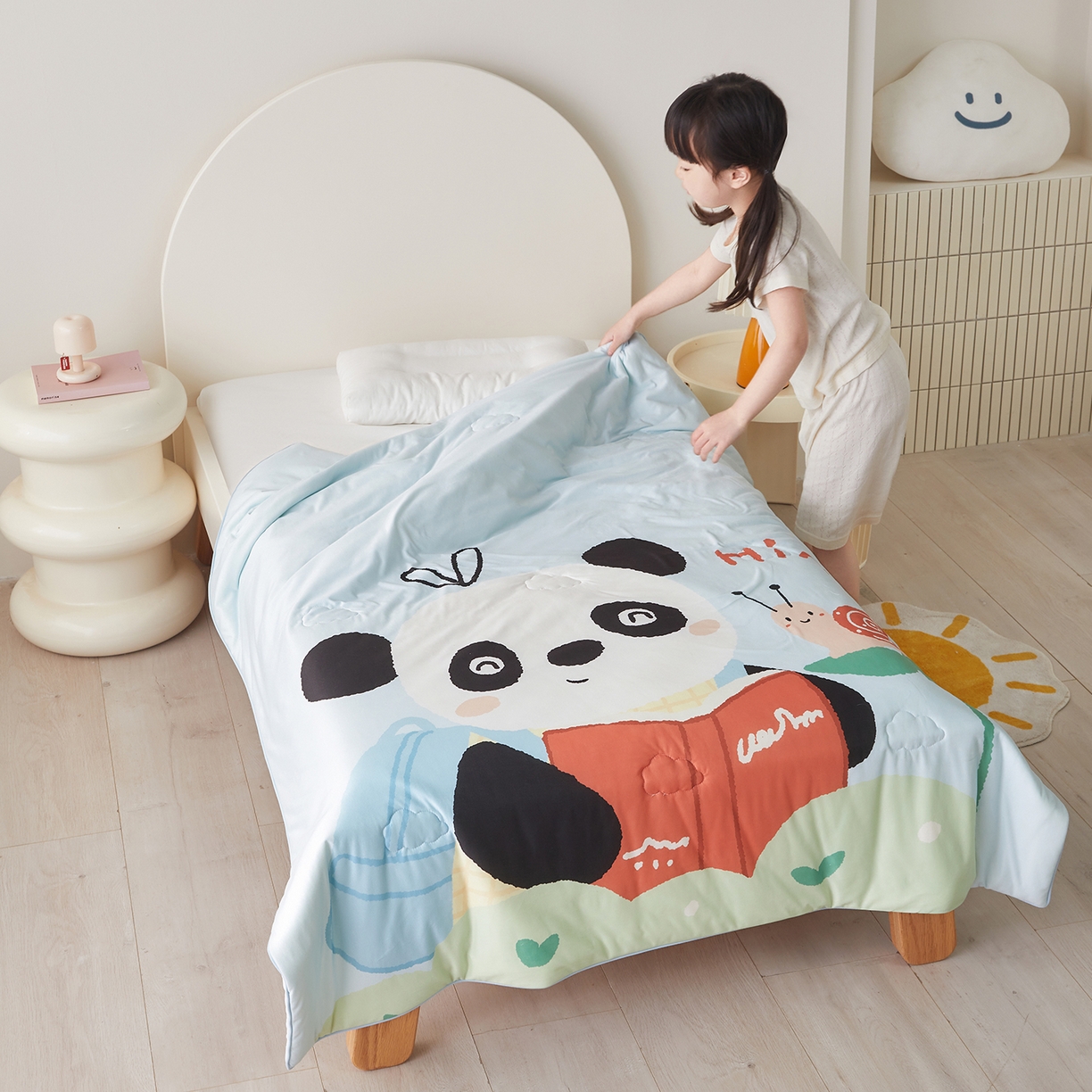 91家纺网 家纺一手货源 找家纺 荷马之梦 2026新款凉凉萌宠—原创卡通针织凉感山茶蚕丝儿童双感夏被夏凉被空调被 蜗牛熊猫