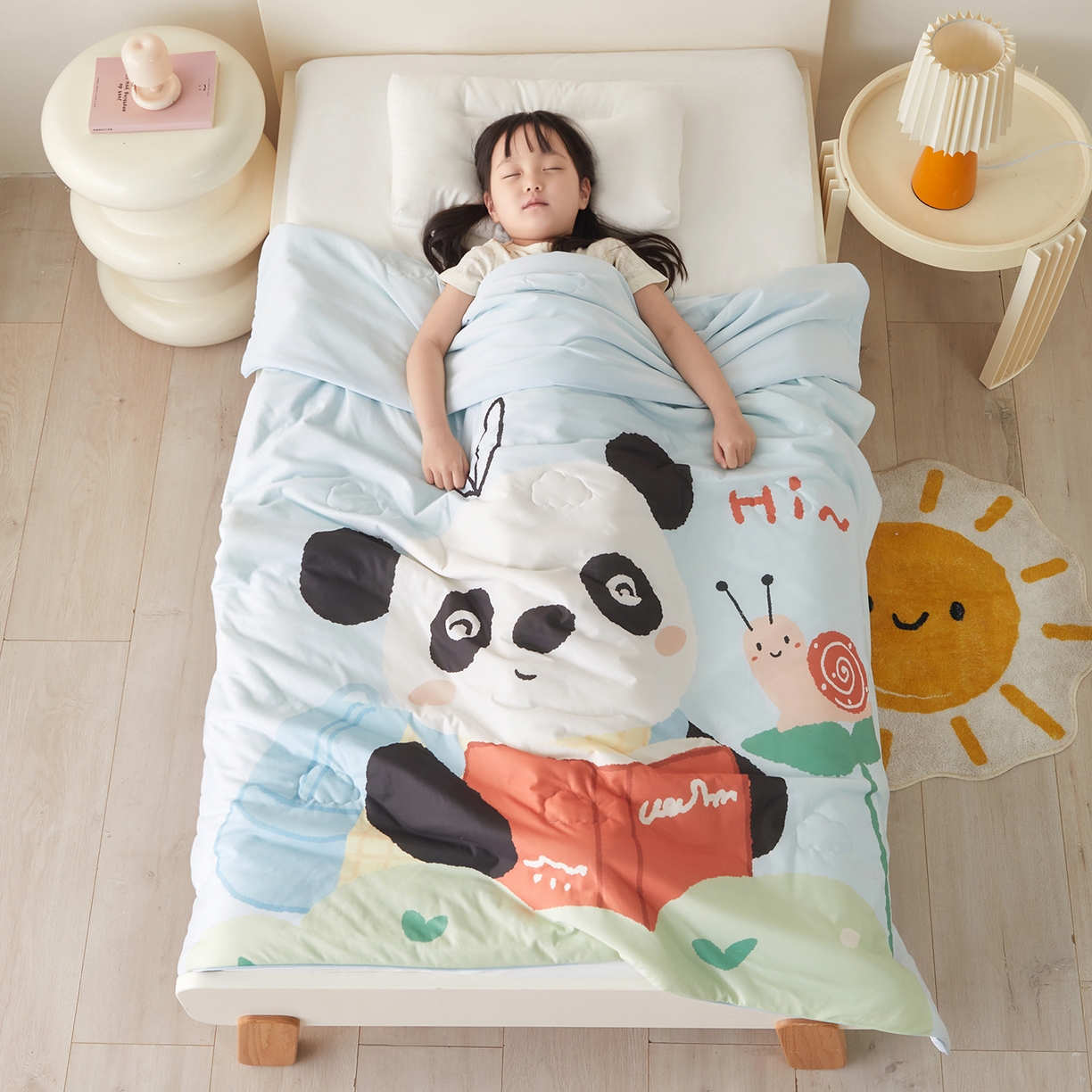 91家纺网 家纺一手货源 找家纺 荷马之梦 2026新款凉凉萌宠—原创卡通针织凉感山茶蚕丝儿童双感夏被夏凉被空调被 蜗牛熊猫