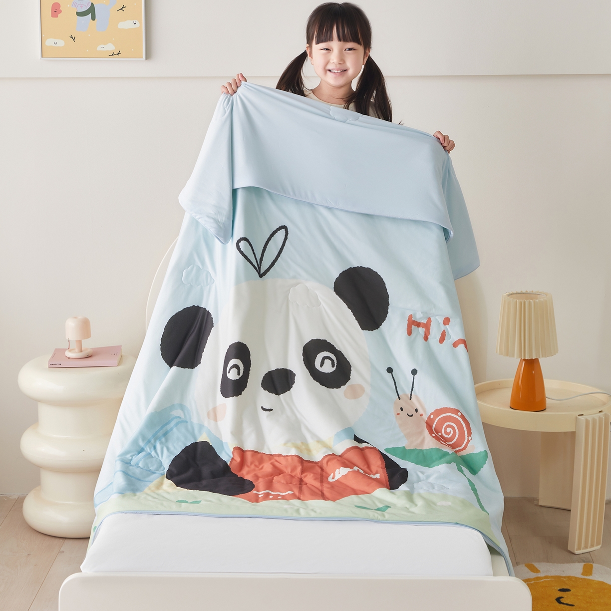 91家纺网 家纺一手货源 找家纺 荷马之梦 2026新款凉凉萌宠—原创卡通针织凉感山茶蚕丝儿童双感夏被夏凉被空调被 蜗牛熊猫