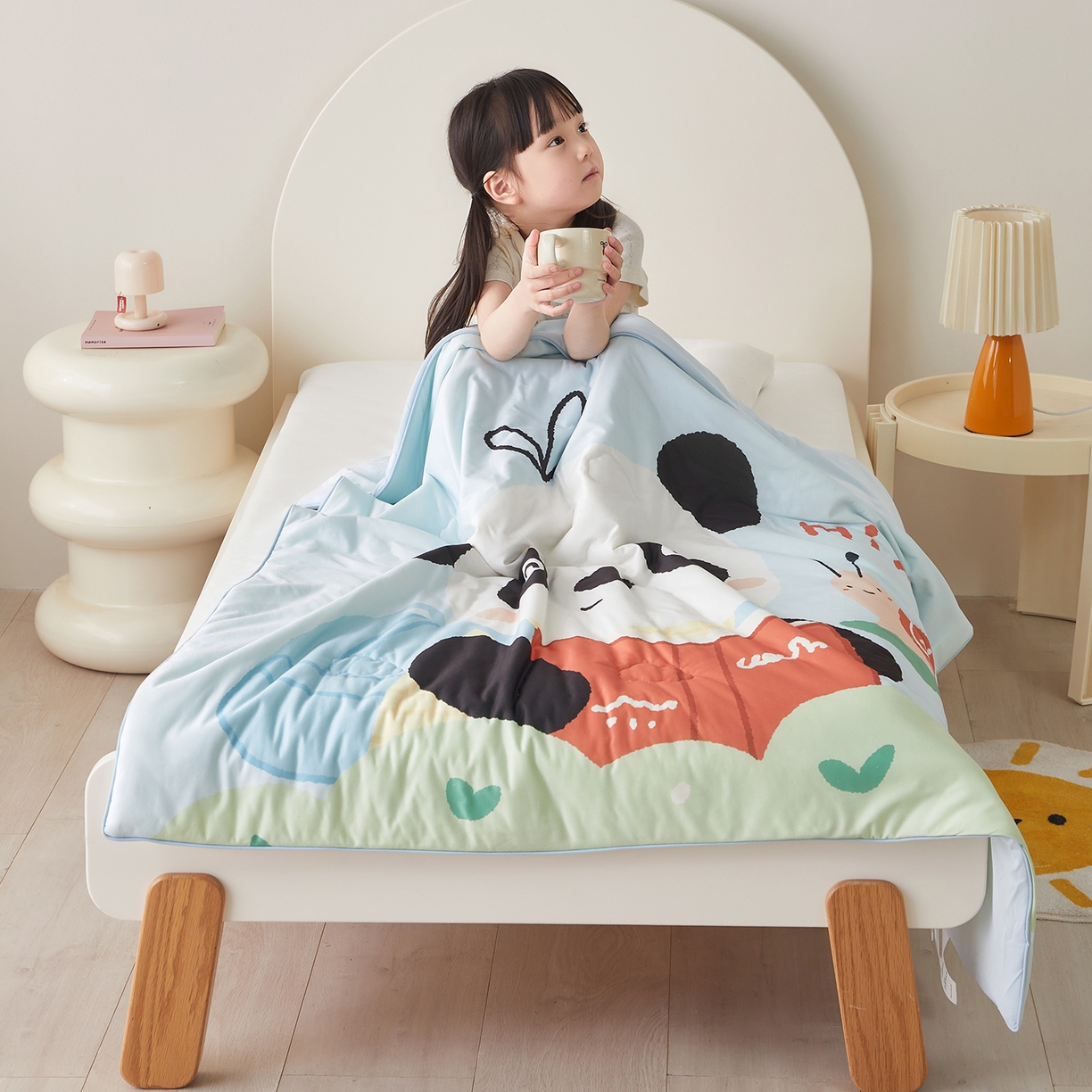 91家纺网 家纺一手货源 找家纺 荷马之梦 2026新款凉凉萌宠—原创卡通针织凉感山茶蚕丝儿童双感夏被夏凉被空调被 蜗牛熊猫