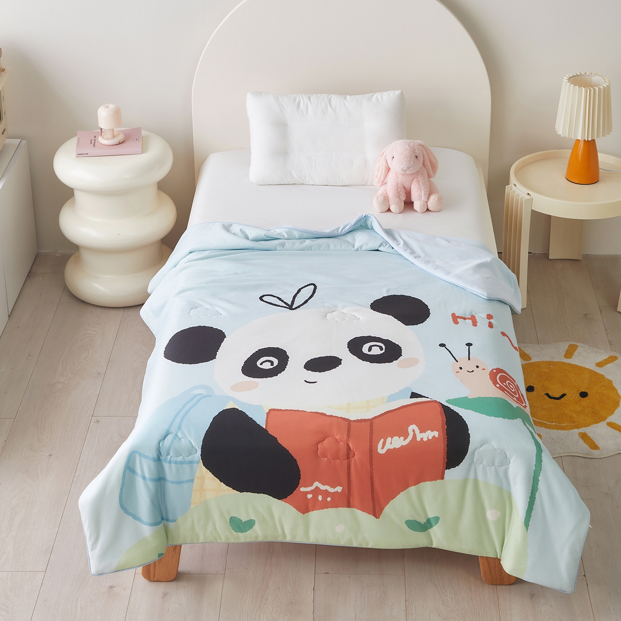 91家纺网 家纺一手货源 找家纺 荷马之梦 2026新款凉凉萌宠—原创卡通针织凉感山茶蚕丝儿童双感夏被夏凉被空调被 蜗牛熊猫