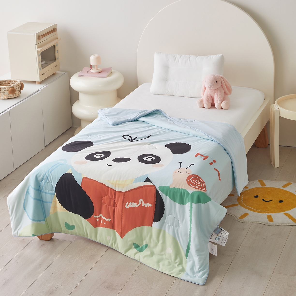 91家纺网 家纺一手货源 找家纺 荷马之梦 2026新款凉凉萌宠—原创卡通针织凉感山茶蚕丝儿童双感夏被夏凉被空调被 蜗牛熊猫