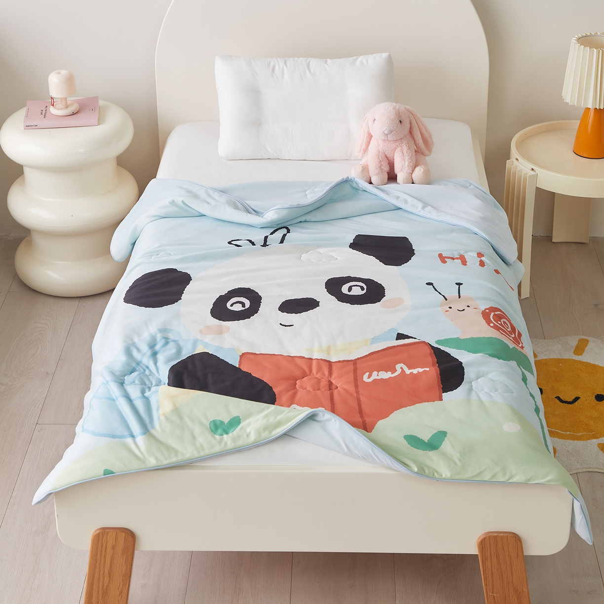 91家纺网 家纺一手货源 找家纺 荷马之梦 2026新款凉凉萌宠—原创卡通针织凉感山茶蚕丝儿童双感夏被夏凉被空调被 蜗牛熊猫