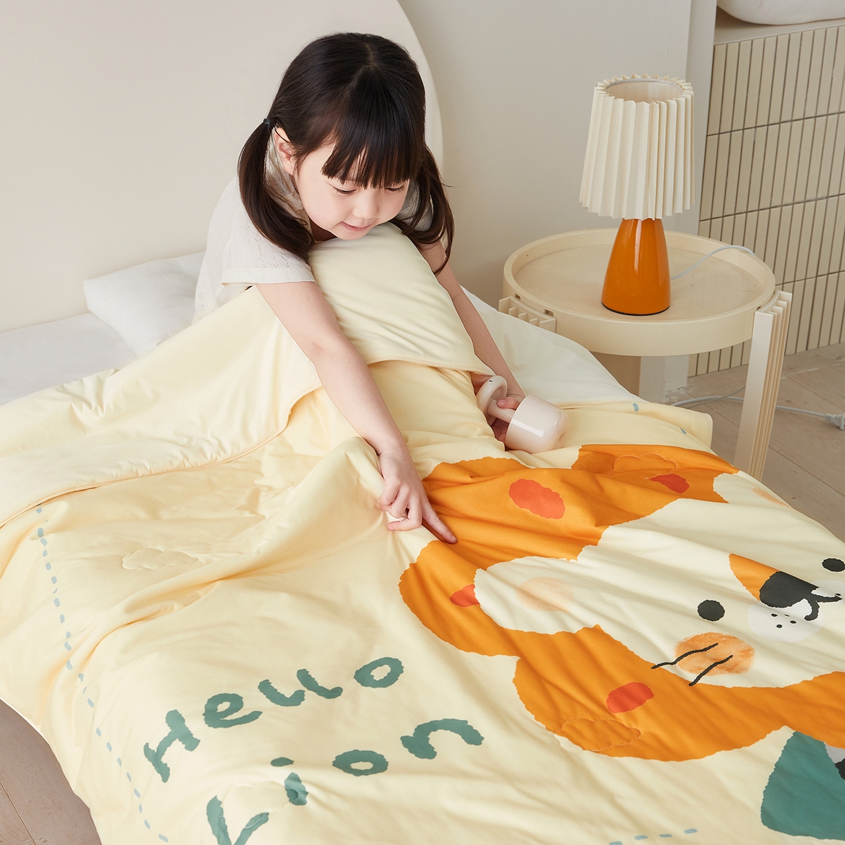 91家纺网 家纺一手货源 找家纺 荷马之梦 2026新款凉凉萌宠—原创卡通针织凉感山茶蚕丝儿童双感夏被夏凉被空调被 小狮子王