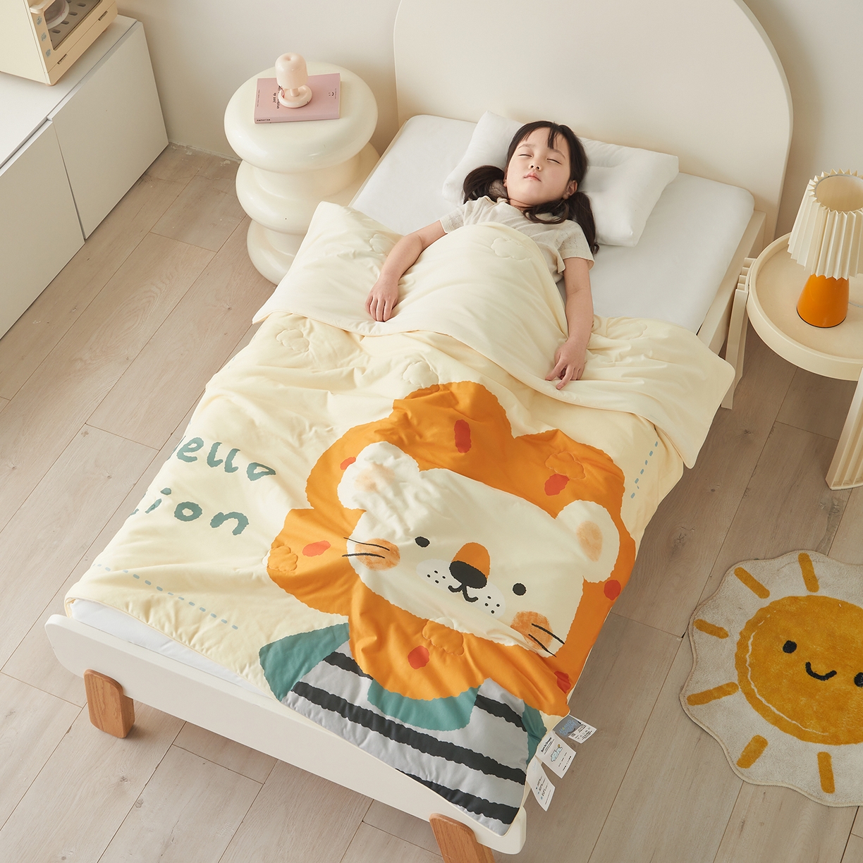 91家纺网 家纺一手货源 找家纺 荷马之梦 2026新款凉凉萌宠—原创卡通针织凉感山茶蚕丝儿童双感夏被夏凉被空调被 小狮子王