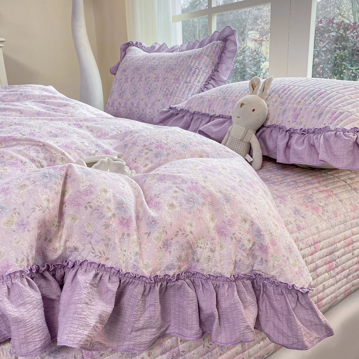 91家纺网 家纺一手货源 找家纺 眠势力 2026新款韩版双层纱花边被套云感皱皱纱被罩带花边 紫雾花汀