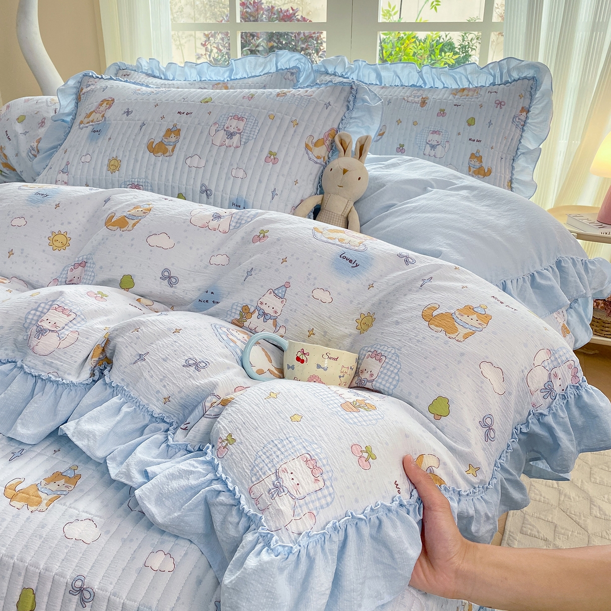 91家纺网 家纺一手货源 找家纺 眠势力 2026新款韩版双层纱花边被套云感皱皱纱被罩带花边 海盐奶猫