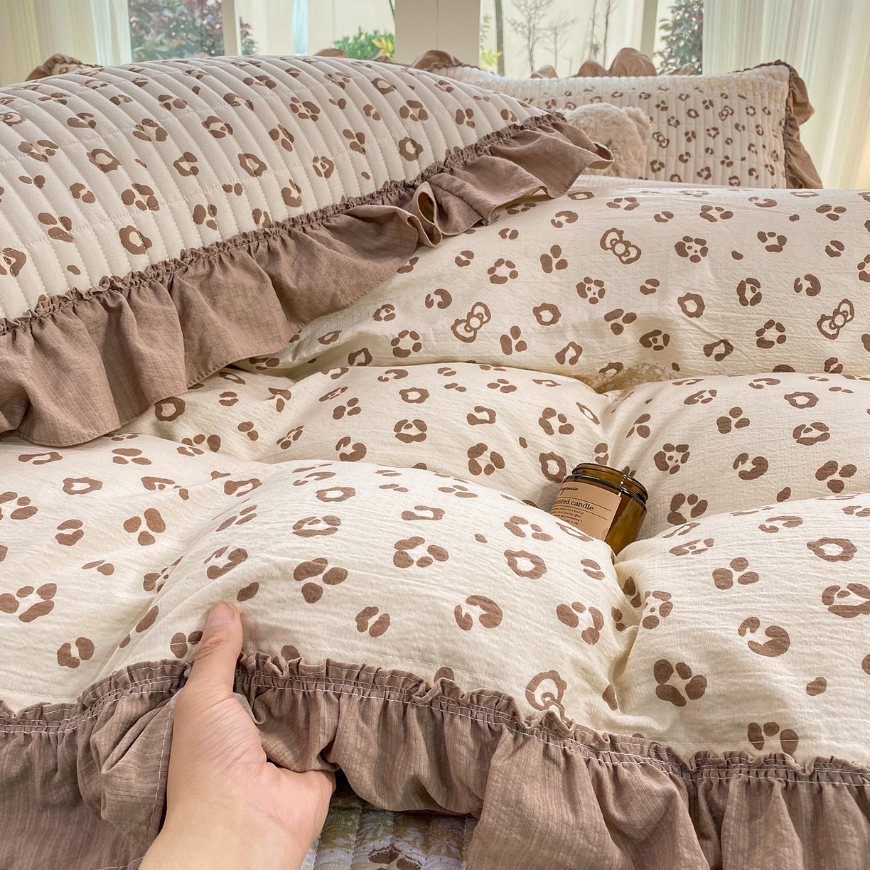 91家纺网 家纺一手货源 找家纺 眠势力 2026新款韩版双层纱花边被套云感皱皱纱被罩带花边 金蝶逐影