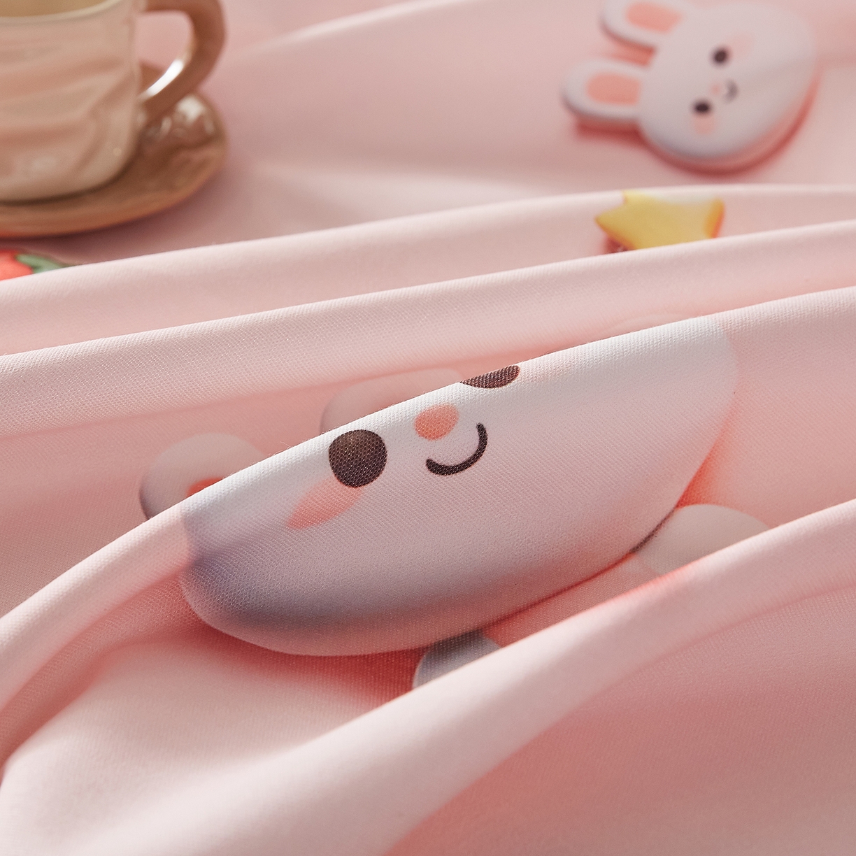 91家纺网 家纺一手货源 找家纺 家品罗兰 2026新款数码印花5D加厚老粗布床单单件双人家用特厚被单三件套学生宿舍床单凉席 粉甜兔宝