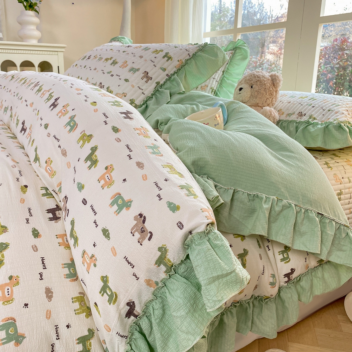 91家纺网 家纺一手货源 找家纺 眠势力 2026新款韩版双层纱花边被套云感皱皱纱被罩带花边 幸运小马