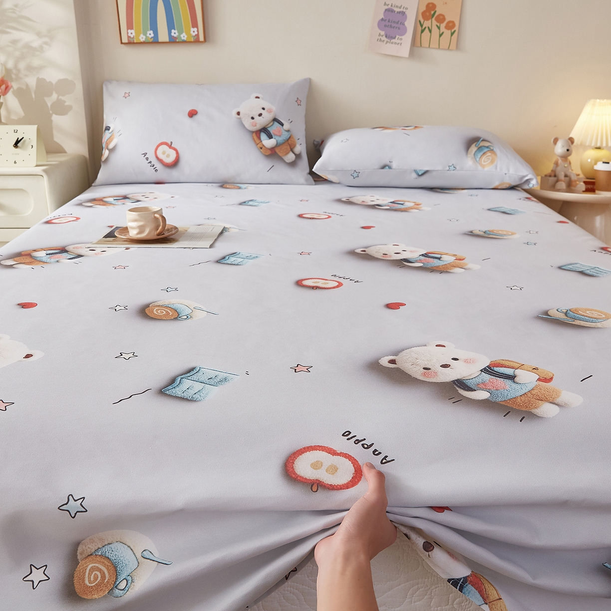 91家纺网 家纺一手货源 找家纺 家品罗兰 2026新款数码印花5D加厚老粗布床单单件双人家用特厚被单三件套学生宿舍床单凉席 学士熊