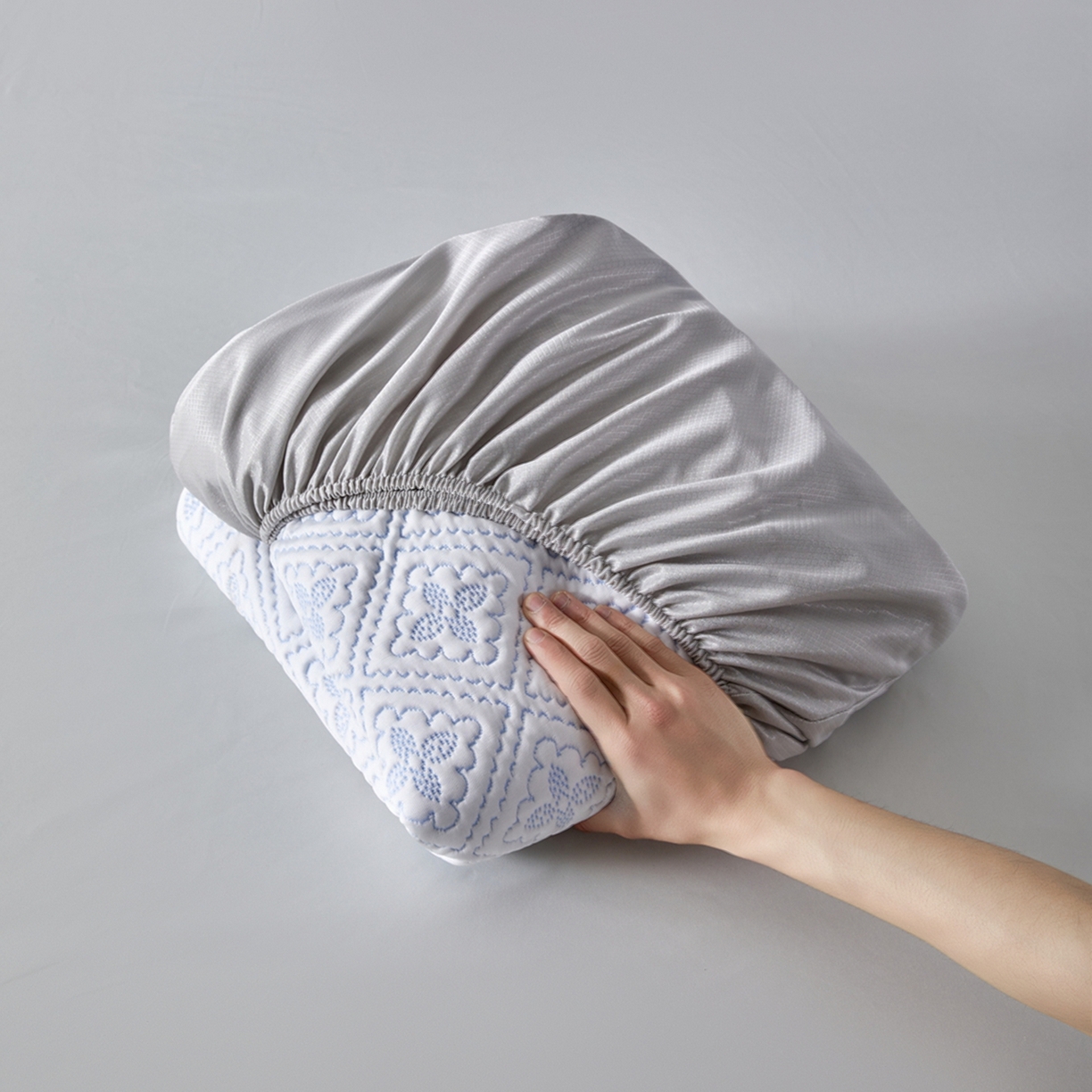 91家纺网 家纺一手货源 找家纺 （总）满座家居 2026新款乙纶高冰凉感高分子PE凉席床笠款冰丝席三件套