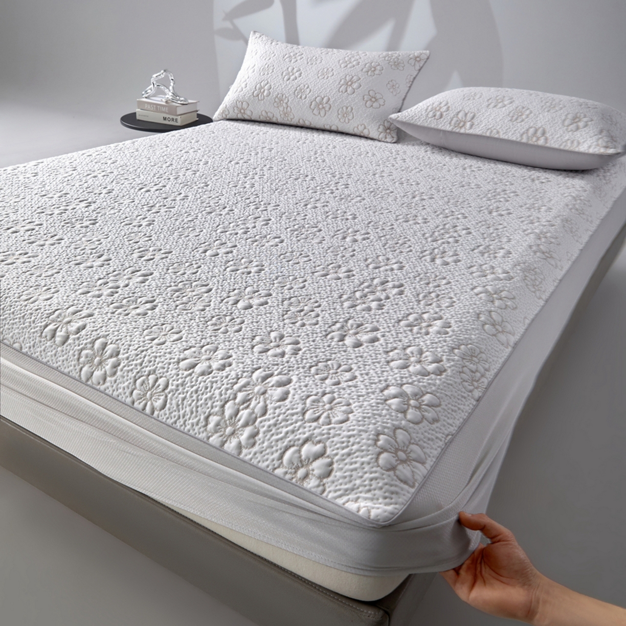 91家纺网 家纺一手货源 找家纺 满座家居 2026新款乙纶高冰凉感高分子PE凉席床笠款冰丝席三件套 朝禾