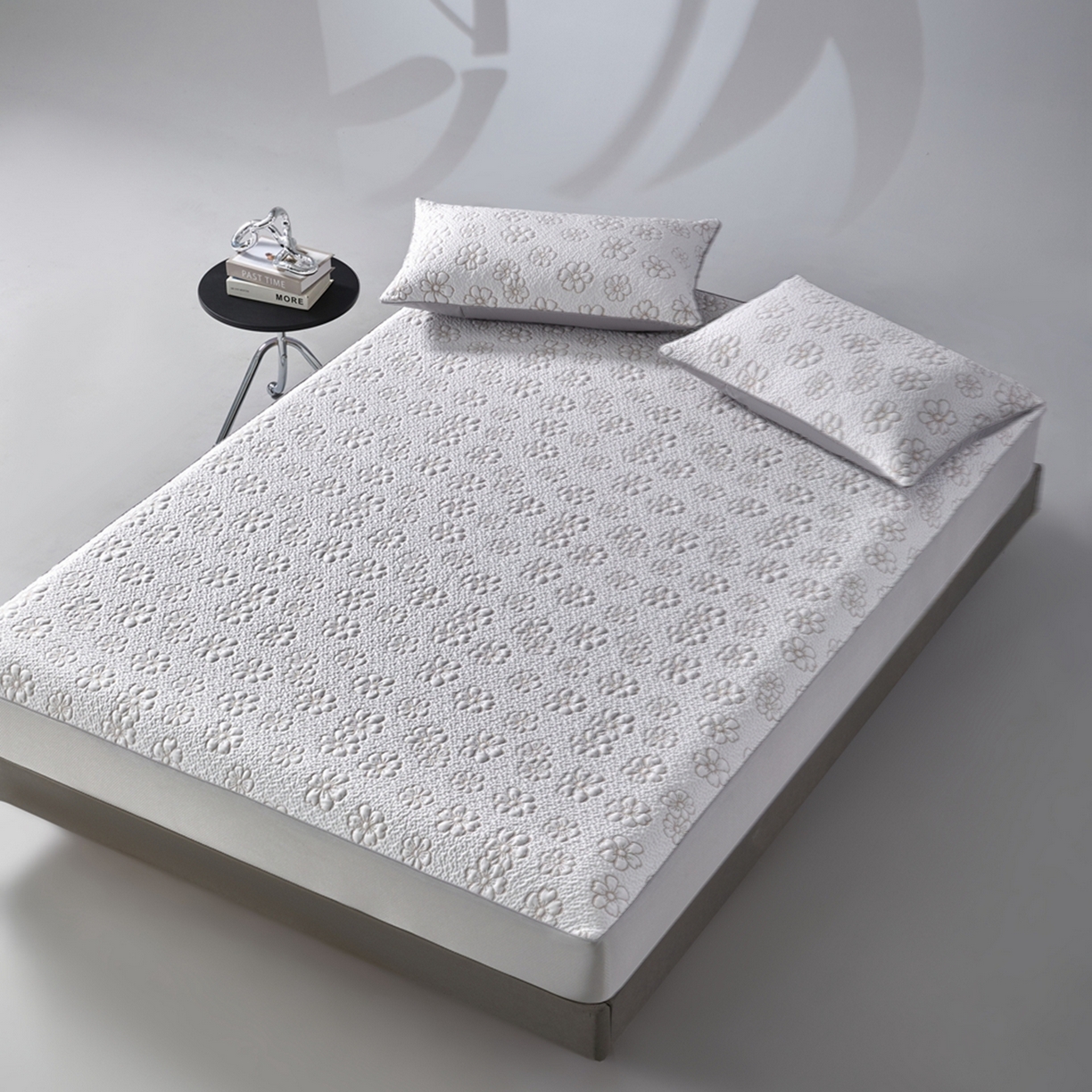 91家纺网 家纺一手货源 找家纺 满座家居 2026新款乙纶高冰凉感高分子PE凉席床笠款冰丝席三件套 朝禾