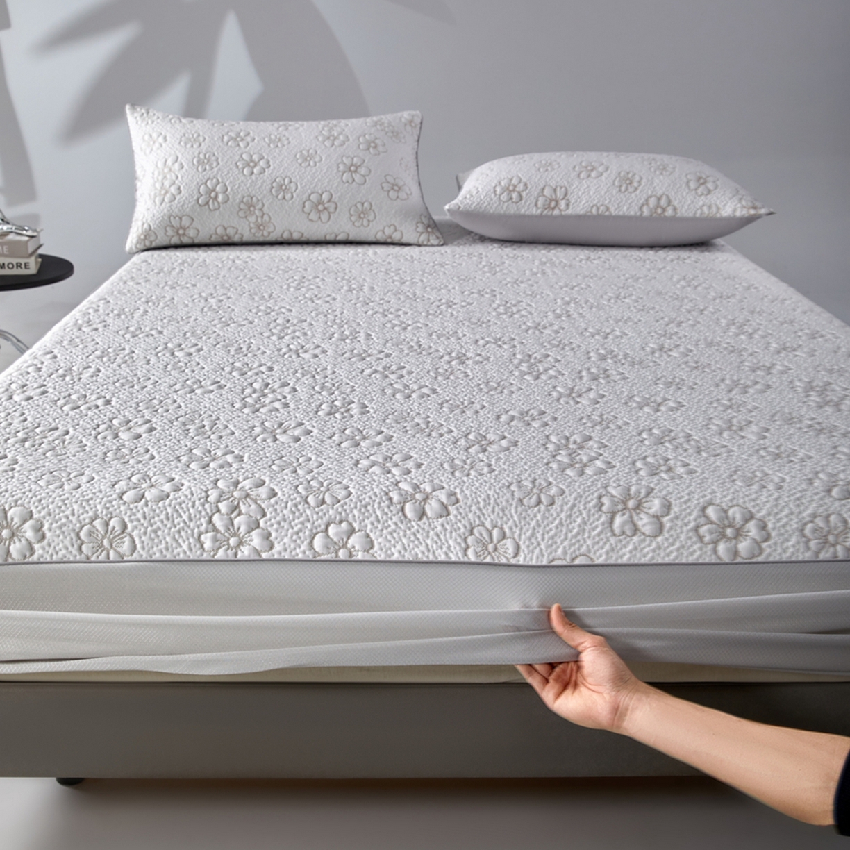 91家纺网 家纺一手货源 找家纺 满座家居 2026新款乙纶高冰凉感高分子PE凉席床笠款冰丝席三件套 朝禾