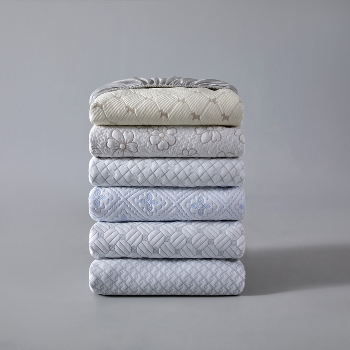 91家纺网 家纺一手货源 找家纺 满座家居 2026新款乙纶高冰凉感高分子PE凉席床笠款冰丝席三件套 组合图仅供展示-不可下单