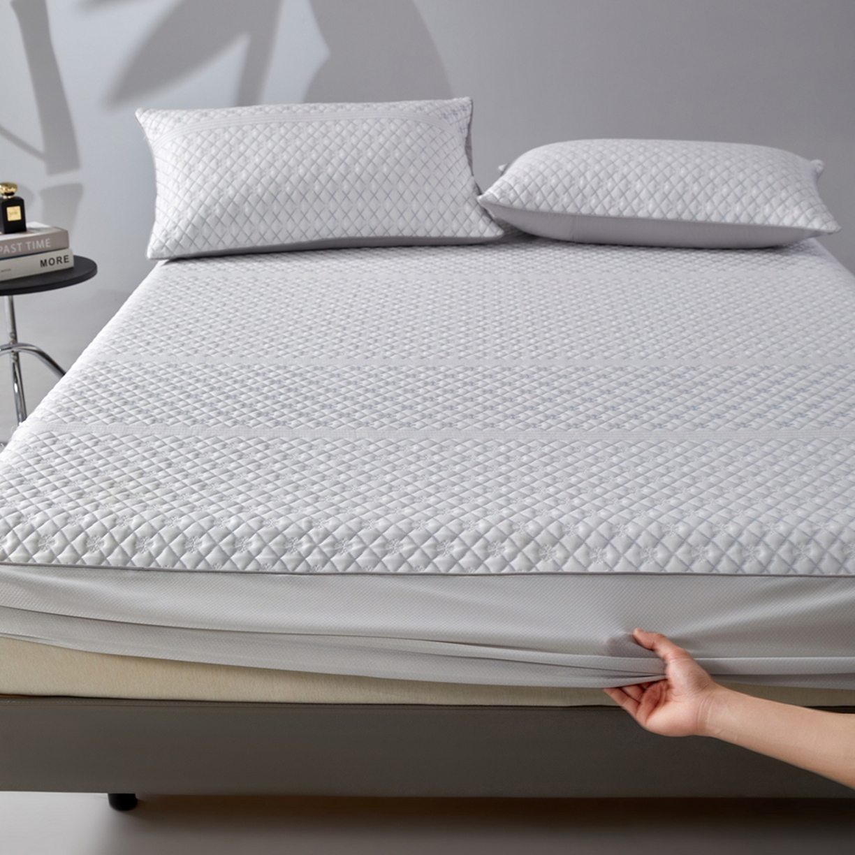 91家纺网 家纺一手货源 找家纺 满座家居 2026新款乙纶高冰凉感高分子PE凉席床笠款冰丝席三件套 铂雅