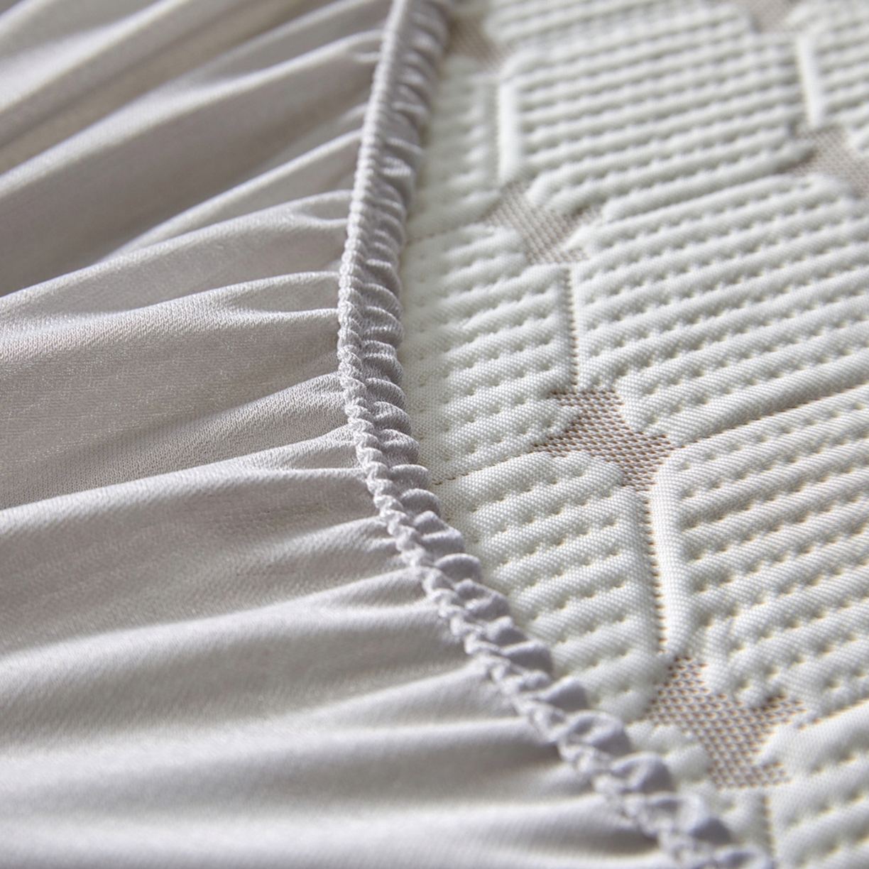 91家纺网 家纺一手货源 找家纺 满座家居 2026新款乙纶高冰凉感高分子PE凉席床笠款冰丝席三件套 锦驭