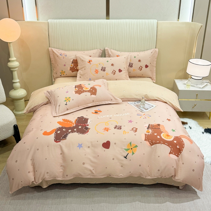 红日子纺织品 2026新款13070全棉纯棉数码印花大版印花四件套 幸福加马-咖