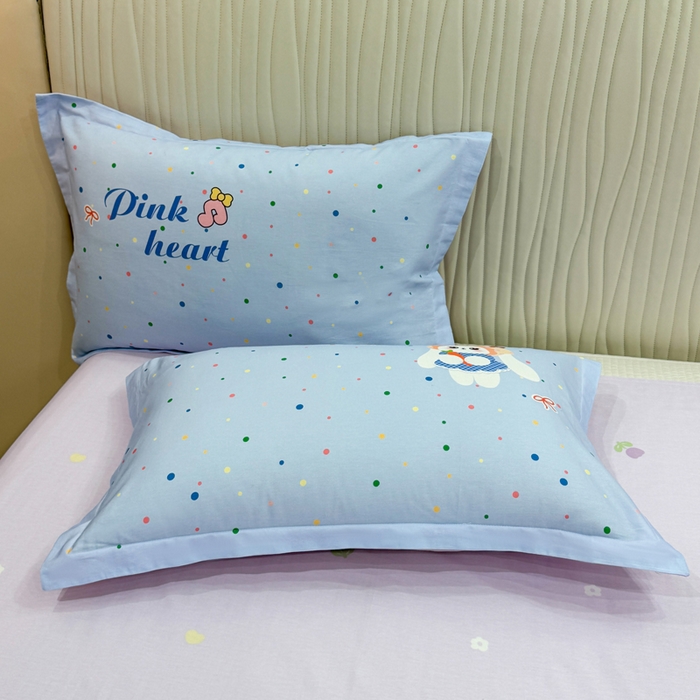 91家纺网 家纺一手货源 找家纺 红日子纺织品 2026新款13070全棉纯棉数码印花大版印花四件套 萌趣小兔-紫